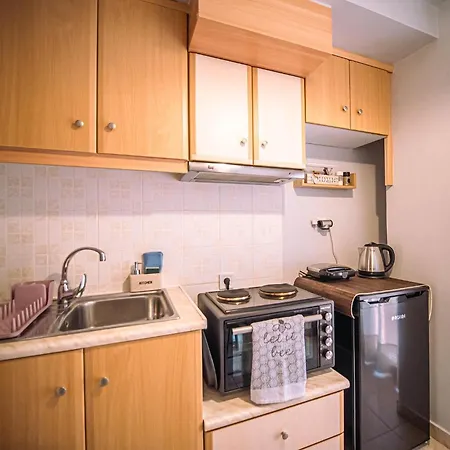 Small Nest - Central Spot Volos