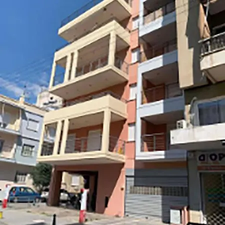 Small Nest - Central Spot Volos